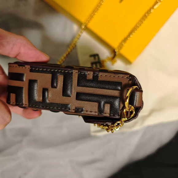 FENDI WALLET ON CHAIN WITH POUCHES - Picture 4 of 9